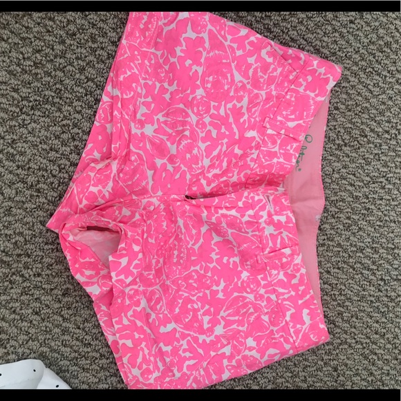 Lilly Pulitzer hot pink shorts - Picture 1 of 4